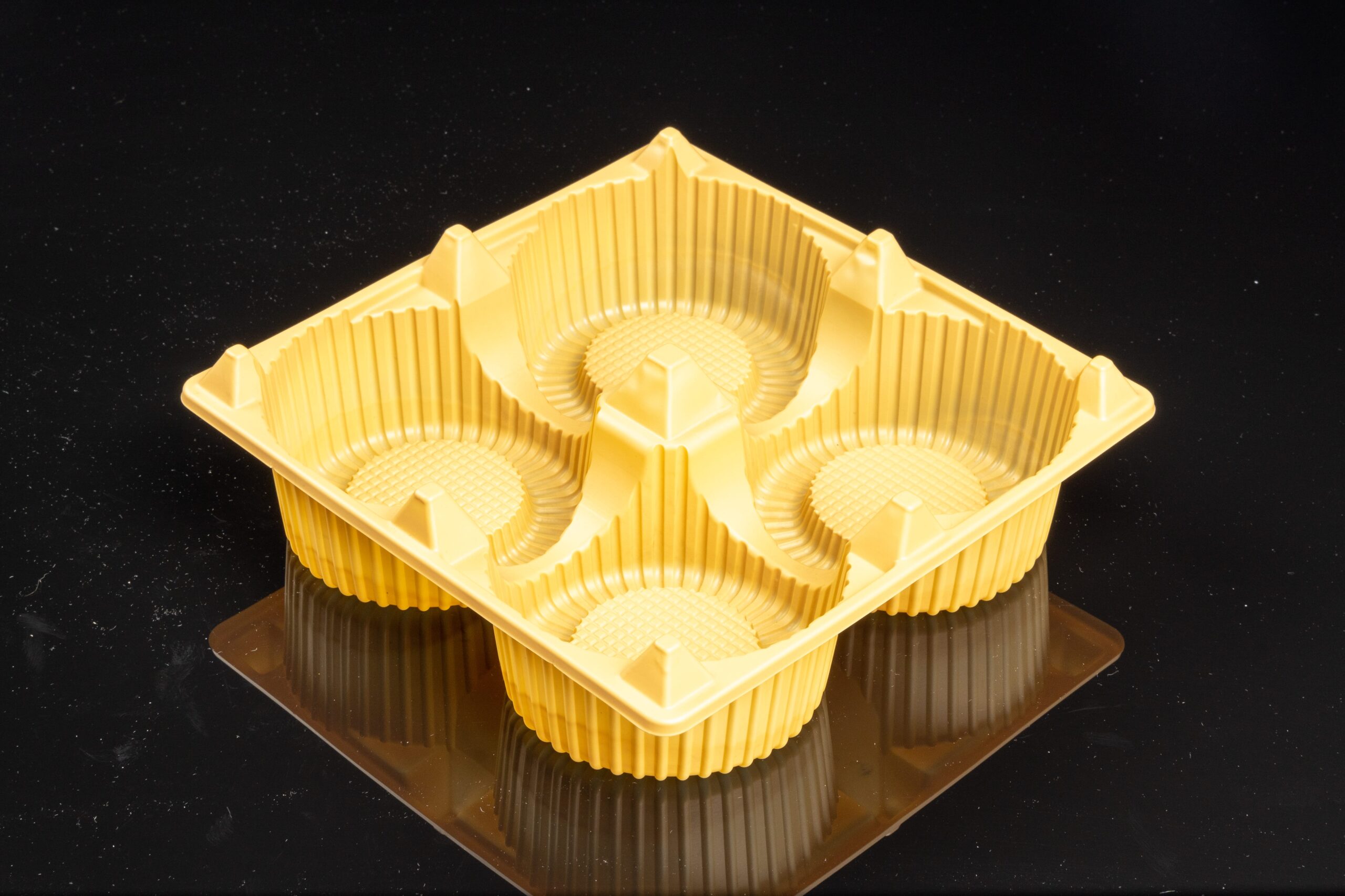 plastic tableware manufacturer