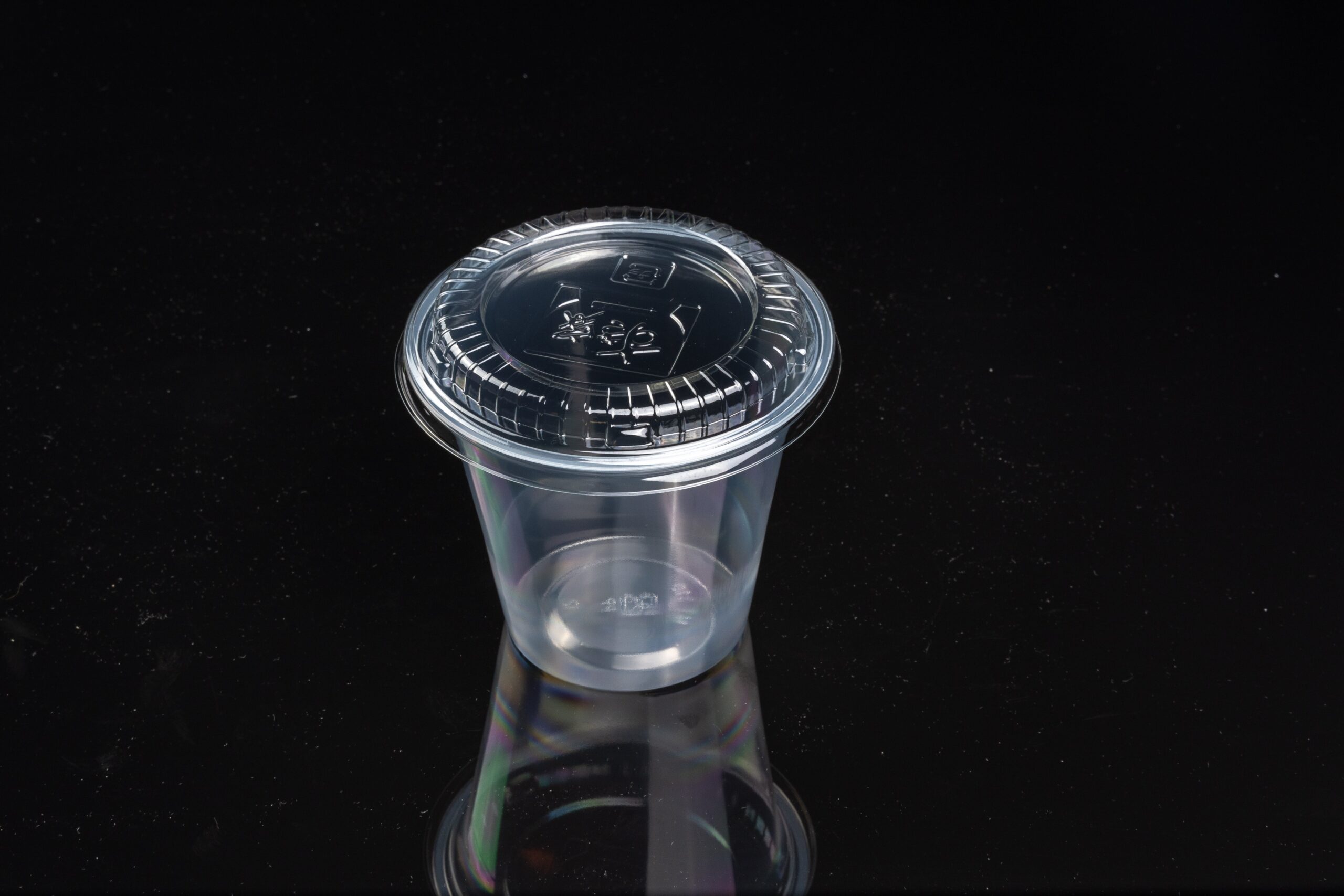 plastic tableware manufacturer