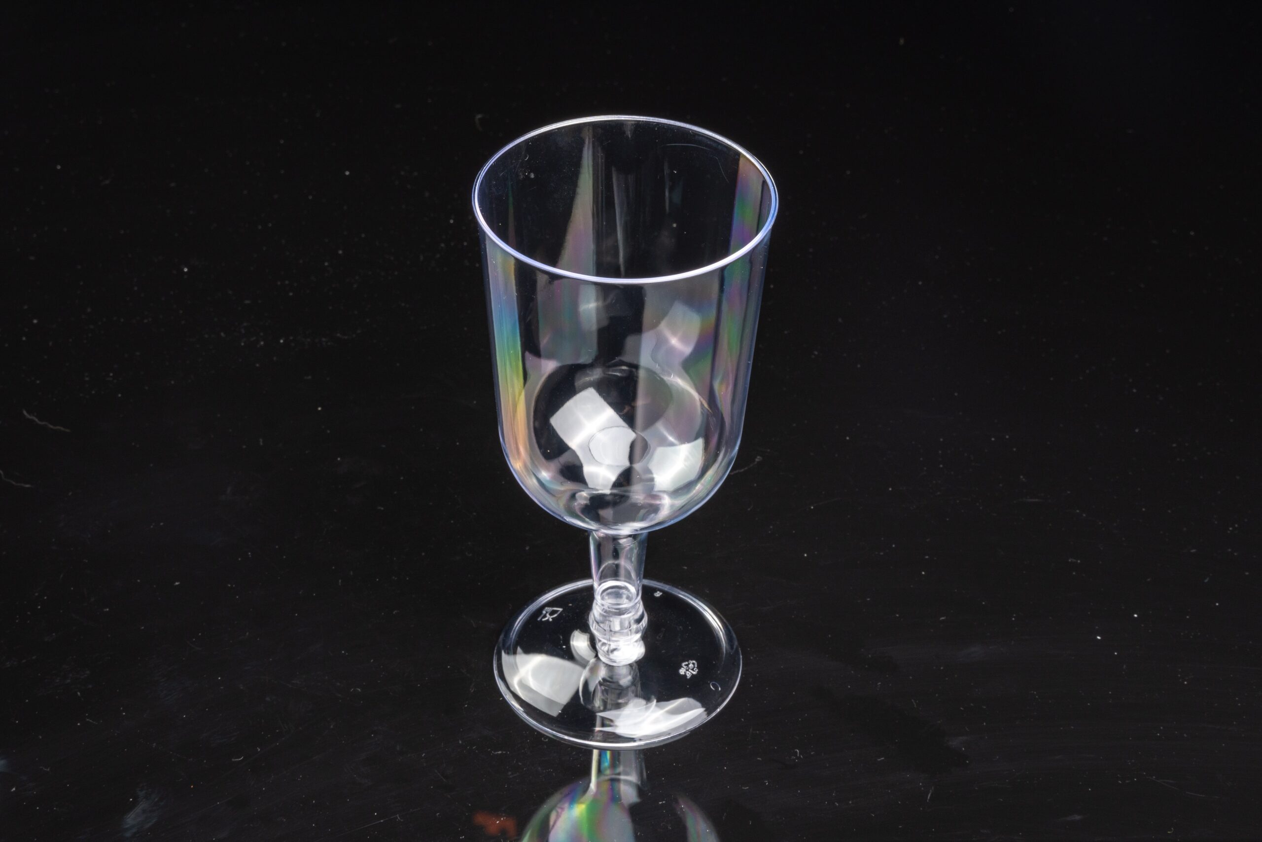 plastic tableware manufacturer