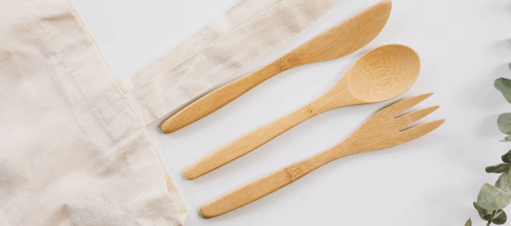 Bamboo tableware